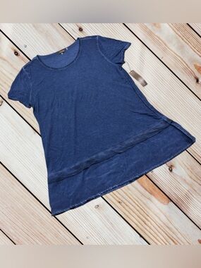 NWT Crosby. L blue acid washed longer tee